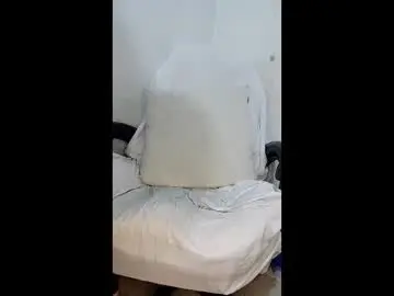 Chaturbate Live Porn of bruce_bigg
