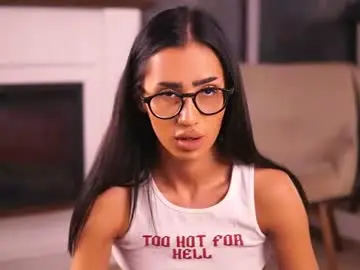 Chaturbate Best live sex cam show of chloeobrilx