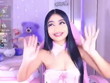 Chaturbate Live Sex Cam of hazelbabee_