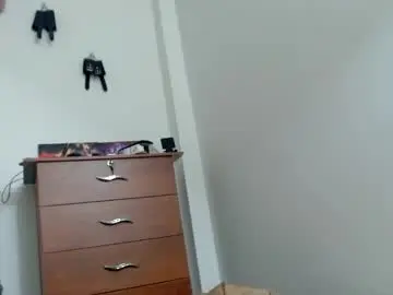 Chaturbate Live Sex Cam of kratos_and_afrodita