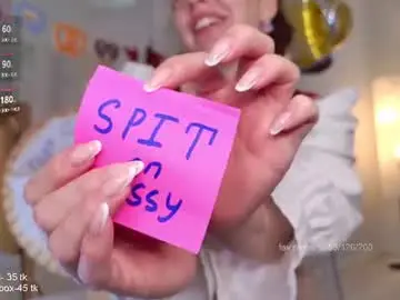 Chaturbate Free Live Porn of milly_shy