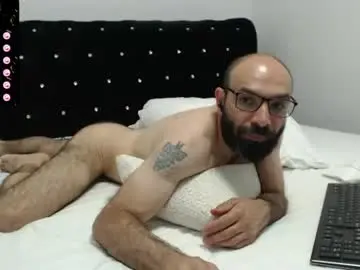 Chaturbate Best live sex cam show of raul27big