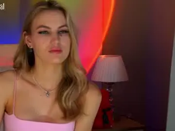 Chaturbate Live Sex Cam of yungtessa