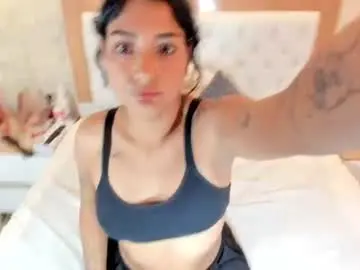 Chaturbate Free Porn Cam of ninamartins