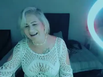 Chaturbate Best live sex cam show of scarlethoot_