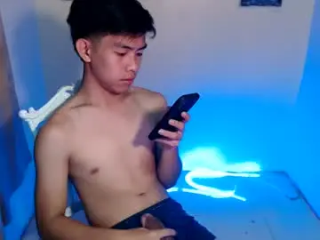 Chaturbate Best live sex cam show of clyde_twinkx