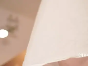 Chaturbate Sex Cam of samanthalavey_