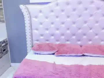 Chaturbate Live Sex Cam of tina_brooks_