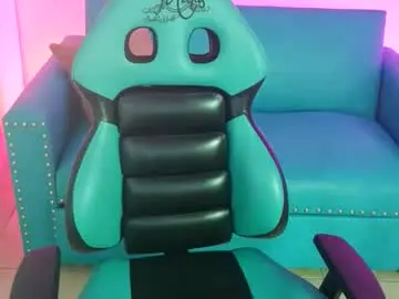 Chaturbate Live Sex Cam of violetta_m_
