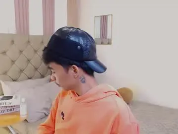 Chaturbate Live Sex Cam of boynextdoor4ux