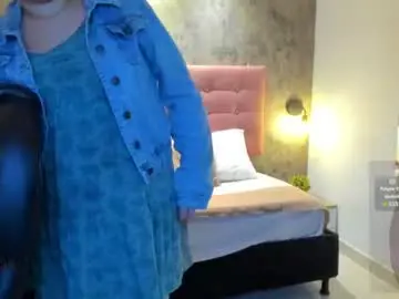 Chaturbate Live Porn of annyhills1