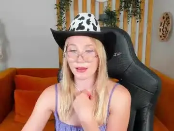 Chaturbate Private Sex Chat of elaravoltage