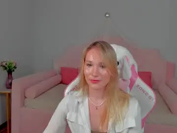 Chaturbate Sex Cam of elaravoltage