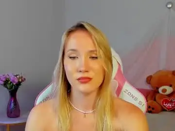 Chaturbate Adult Webcams of elaravoltage