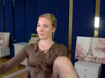 Chaturbate Free Porn Cam of elaravoltage