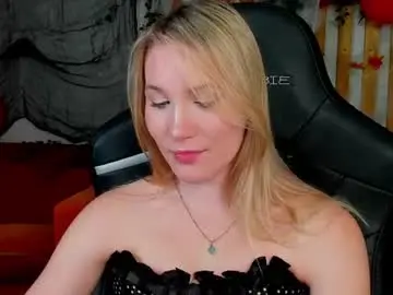 Chaturbate Live Porn of elaravoltage