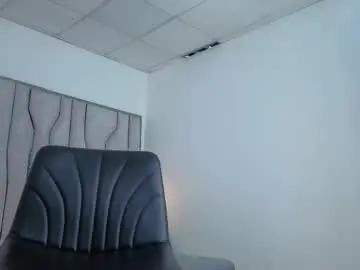 Chaturbate Nude Webcam of maise_hill1
