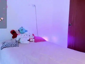 Chaturbate Live Sex Cam of miss_ginebra_1