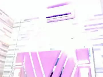 Chaturbate Live Sex Cam of samantha_swettt