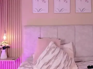 Chaturbate Watch Live Sex Cams of cherlynnn