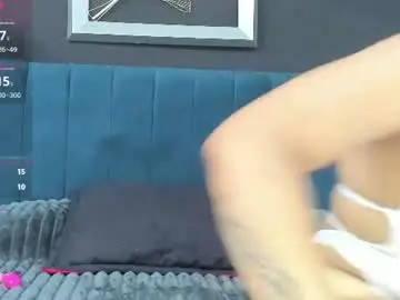 Chaturbate Live Sex Cam of gia_willliams