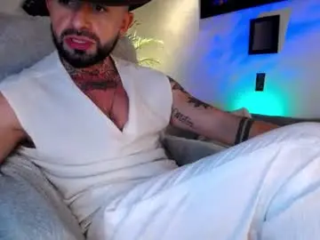 Chaturbate Watch Live Sex Cams of monnojones