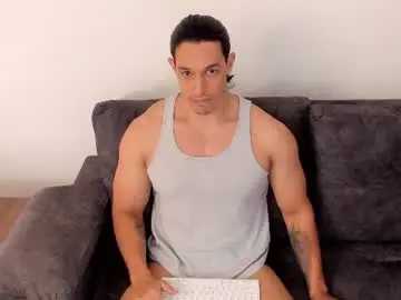 Chaturbate Best live sex cam show of lorenzo_ferrec