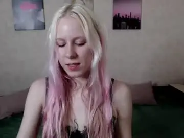 Chaturbate Live Porn of mila_kamelova