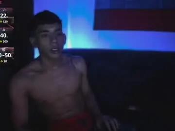 Chaturbate Live Sex Cam of andrew_twink18