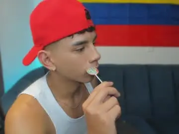 Chaturbate Free Live Porn of andrew_twink18