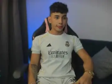 Chaturbate Live Sex of andrew_twink18