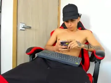 Chaturbate Sex Cam of heatsignal_