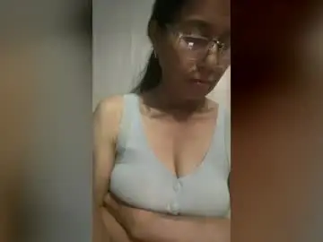 Chaturbate Nude Webcam of squirt0120