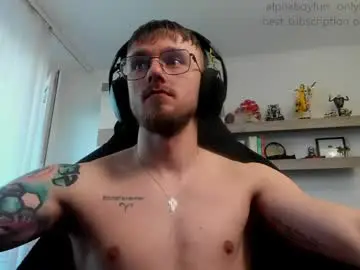 Chaturbate Free Porn Cam of alphaboyfun