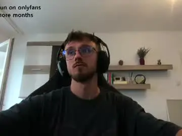 Chaturbate Free Porn Cam of alphaboyfun