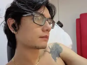 Chaturbate Adult Video Chat of davoxer
