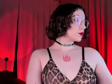 Chaturbate Live Sex Cam of doublee_troublee6