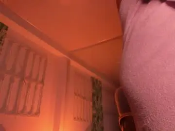 Chaturbate Nude Webcam of loly_marce