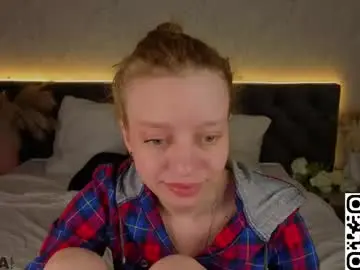 Chaturbate Free Live Porn of michelle_blond