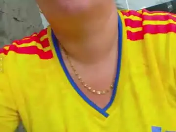 Chaturbate Adult Video Chat of spicycolombianmom