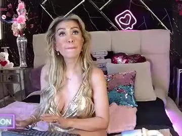 Chaturbate Free Live Porn of evelynagrey