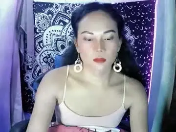 Chaturbate Live Sex Cam of fuckingjoy07