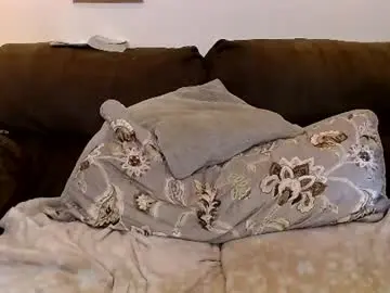 Chaturbate Free Live Porn of honeybee_111