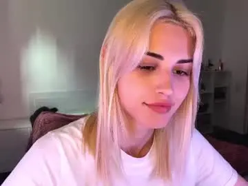 Chaturbate Best live sex cam show of neweva_