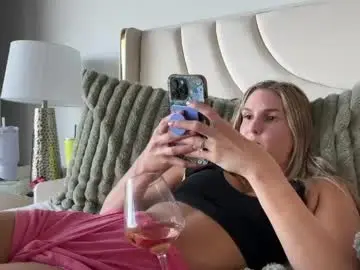 Chaturbate Sex Cam of graciemae_baexx