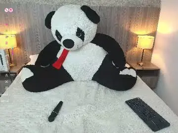 Chaturbate Watch Live Sex Cams of iris_gomez