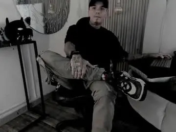 Chaturbate Live Sex Cam of onceagain97_