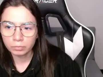 Chaturbate Live Sex Cam of wolfs_daughter