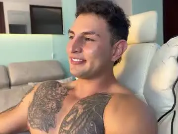 Chaturbate Best live sex cam show of angeloferro1