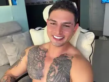 Chaturbate Watch Live Sex Cams of angeloferro1